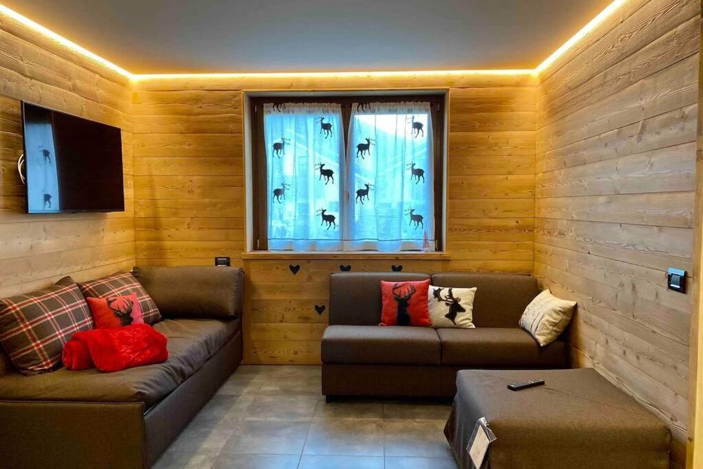La Petite Maison D'Erika Aosta Luaran gambar