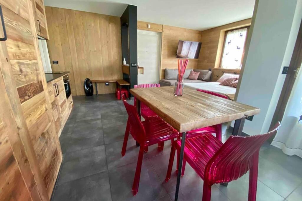 La Petite Maison D'Erika Aosta Luaran gambar