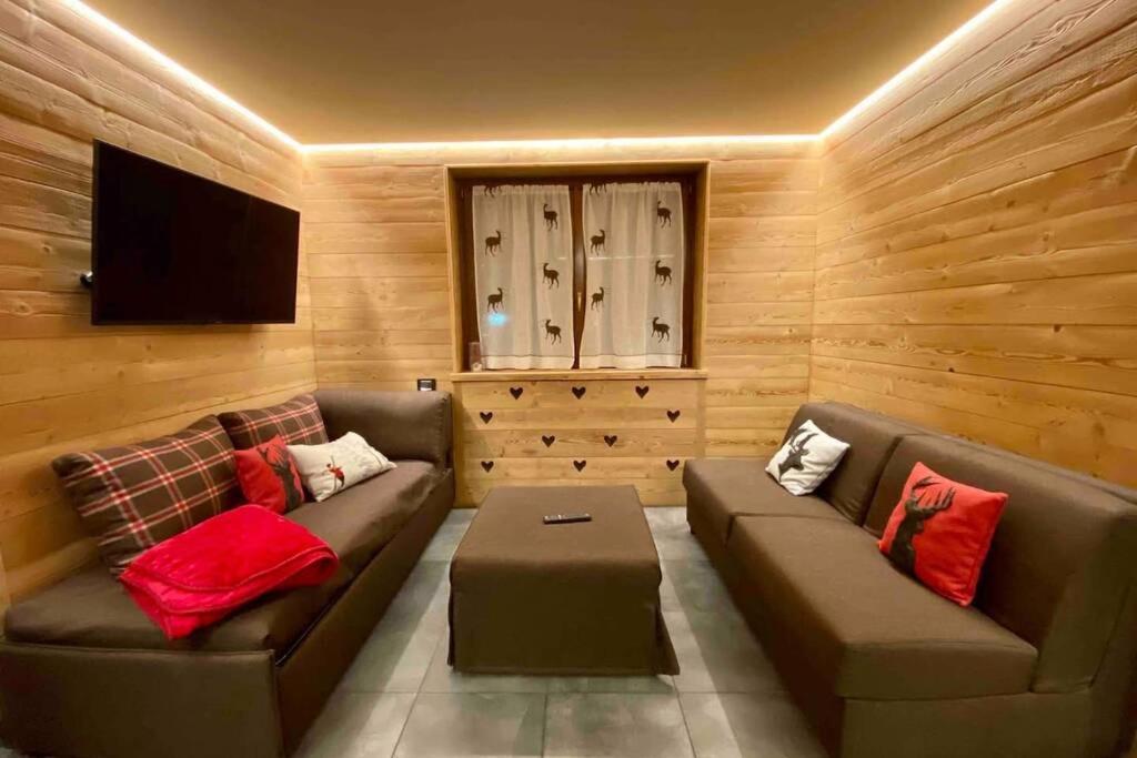 La Petite Maison D'Erika Aosta Luaran gambar