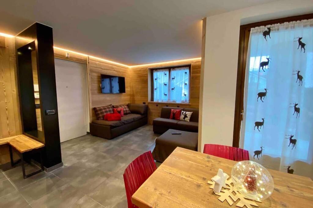 La Petite Maison D'Erika Aosta Luaran gambar