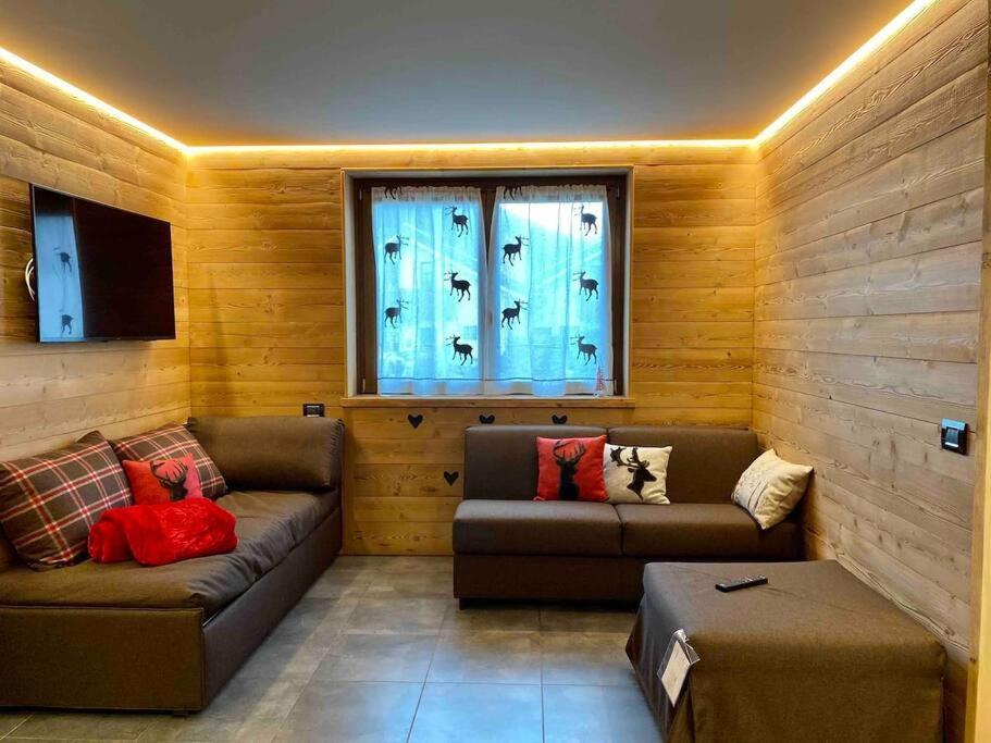 La Petite Maison D'Erika Aosta Luaran gambar